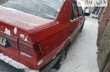 Седан Alfa Romeo 155 1992 в Киеве