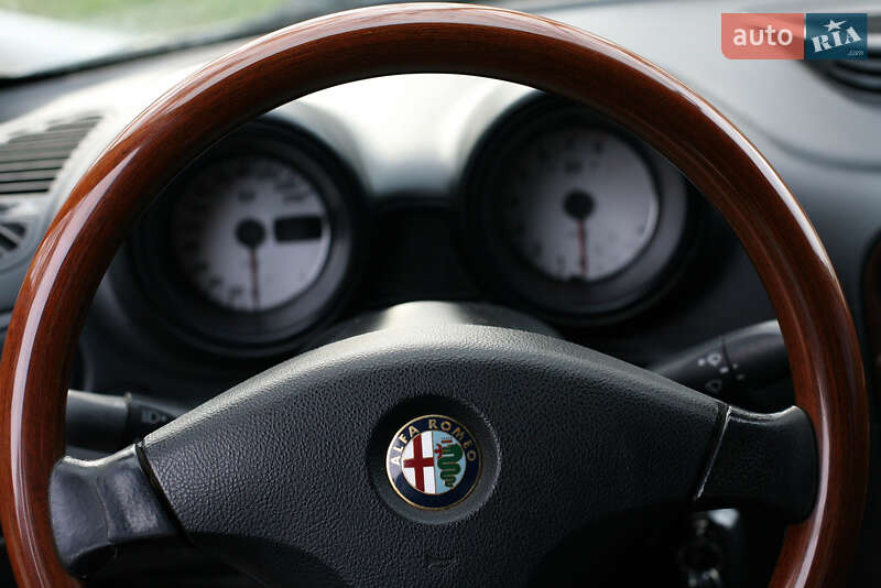 Седан Alfa Romeo 156 1999 в Киеве фото 3 Седан Alfa Romeo 156 1999 в Киеве