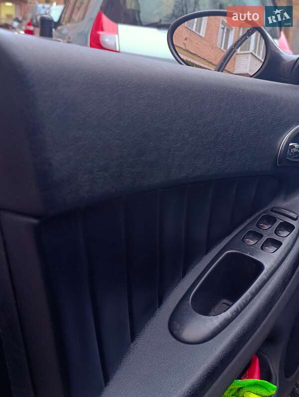 Седан Alfa Romeo 156 2005 в Рівному фото 13 Седан Alfa Romeo 156 2005 в Рівному