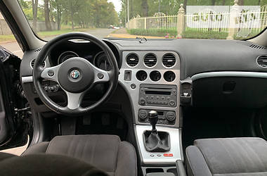 Седан Alfa Romeo 159 2006 в Киеве