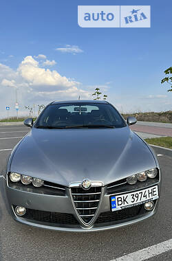 Седан Alfa Romeo 159 2010 в 