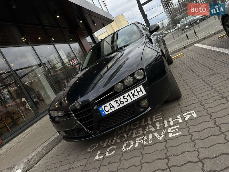 Седан Alfa Romeo 159 2008 в Черкасах