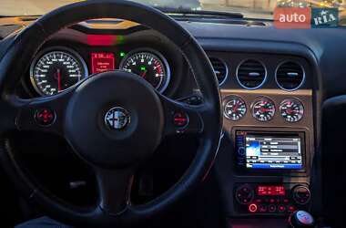 Седан Alfa Romeo 159 2011 в 