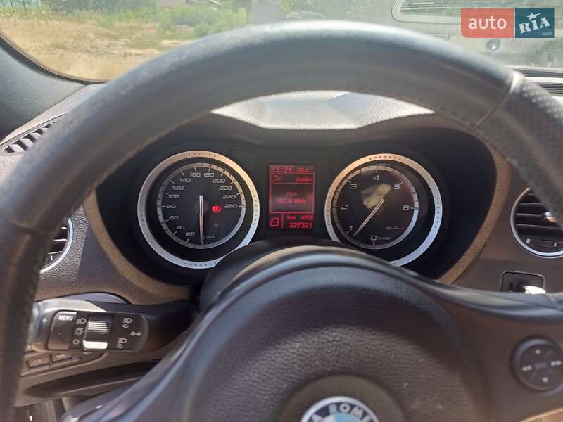 Универсал Alfa Romeo 159 2011 в 