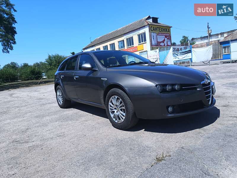 Универсал Alfa Romeo 159 2011 в Днепре