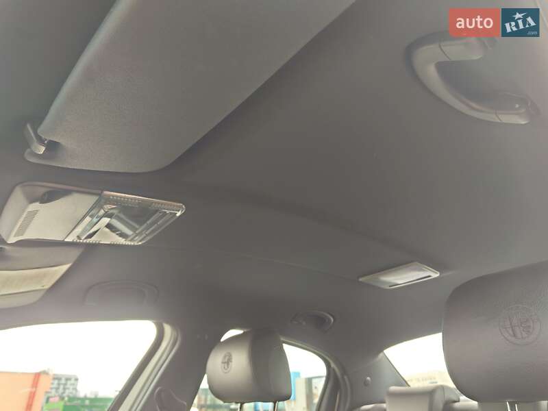 Седан Alfa Romeo 159 2011 в Киеве