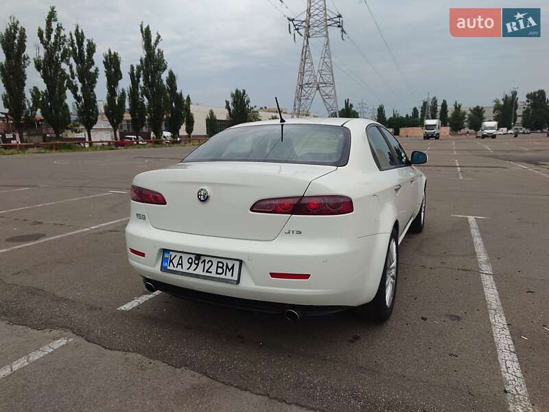 Седан Alfa Romeo 159 2011 в Киеве