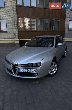 Универсал Alfa Romeo 159 2010 в 