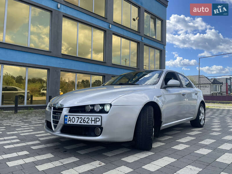 Седан Alfa Romeo 159 2006 в Тячеве фото 2 Седан Alfa Romeo 159 2006 в Тячеве