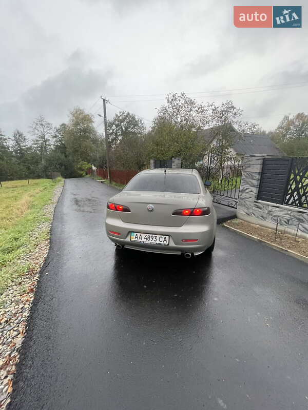 Седан Alfa Romeo 159 2006 в Івано-Франківську