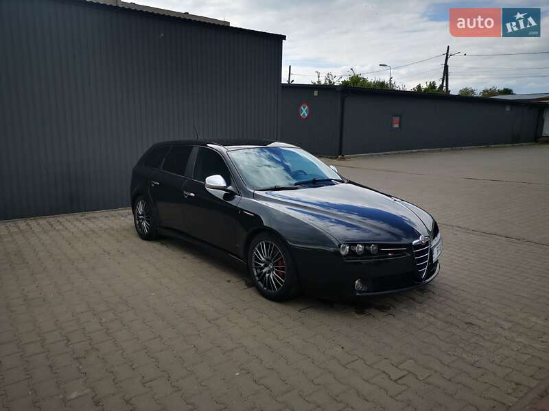 Универсал Alfa Romeo 159 2008 в Турке фото 4 Универсал Alfa Romeo 159 2008 в Турке