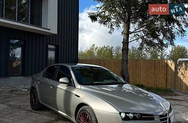 Седан Alfa Romeo 159 2006 в Надвірній