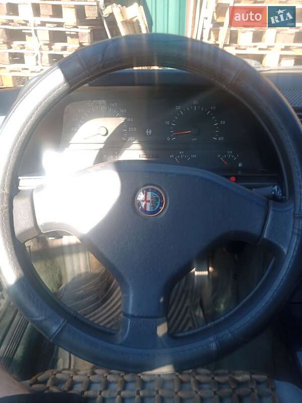 Седан Alfa Romeo 164 1988 в Кременчуці