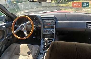 Седан Alfa Romeo 164 1993 в 