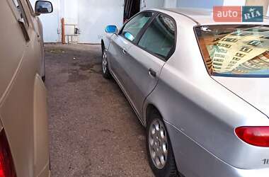 Седан Alfa Romeo 166 2000 в 