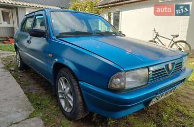 Седан Alfa Romeo 33 1989 в Чернівцях