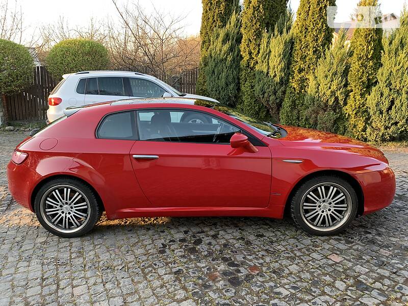 Купе Alfa Romeo Brera 2006 в Львові