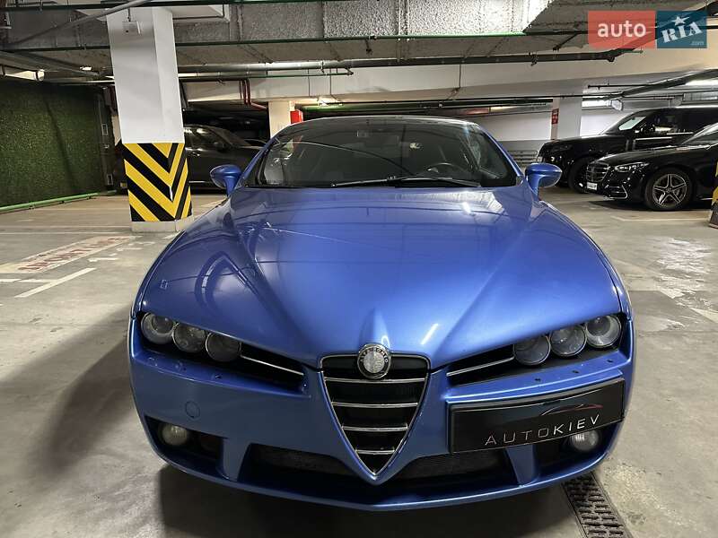 Купе Alfa Romeo Brera 2008 в Киеве