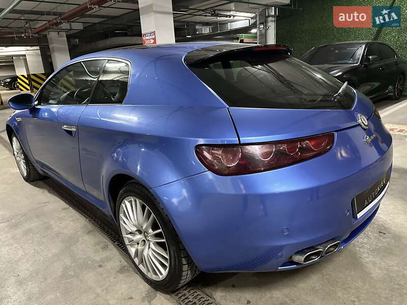 Купе Alfa Romeo Brera 2008 в Киеве