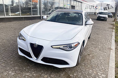 Седан Alfa Romeo Giulia 2017 в Днепре