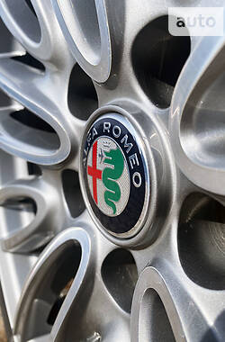 Седан Alfa Romeo Giulia 2017 в Днепре