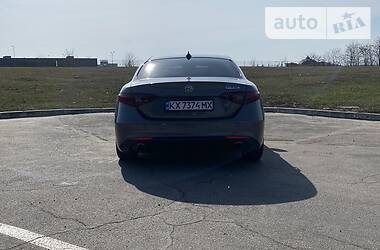 Седан Alfa Romeo Giulia 2017 в 