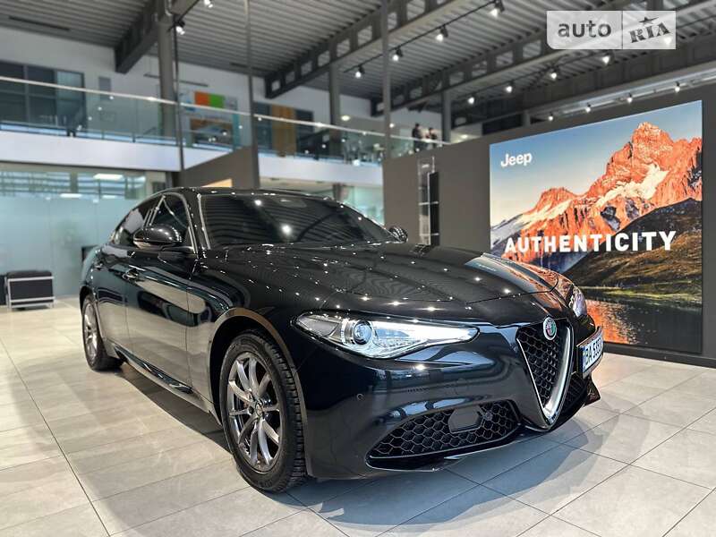Седан Alfa Romeo Giulia 2021 в Днепре