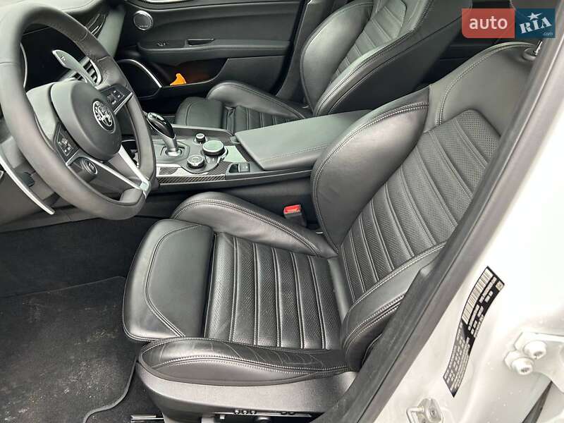 Седан Alfa Romeo Giulia 2019 в Киеве