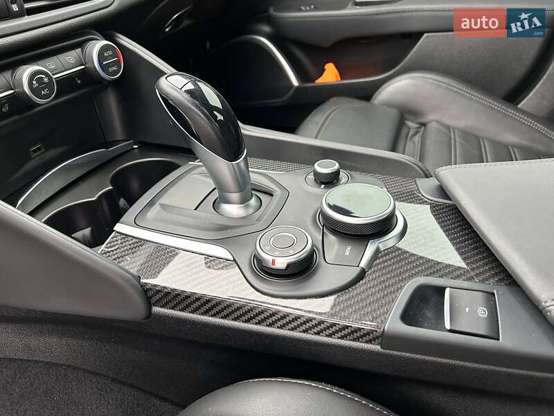 Седан Alfa Romeo Giulia 2019 в Киеве