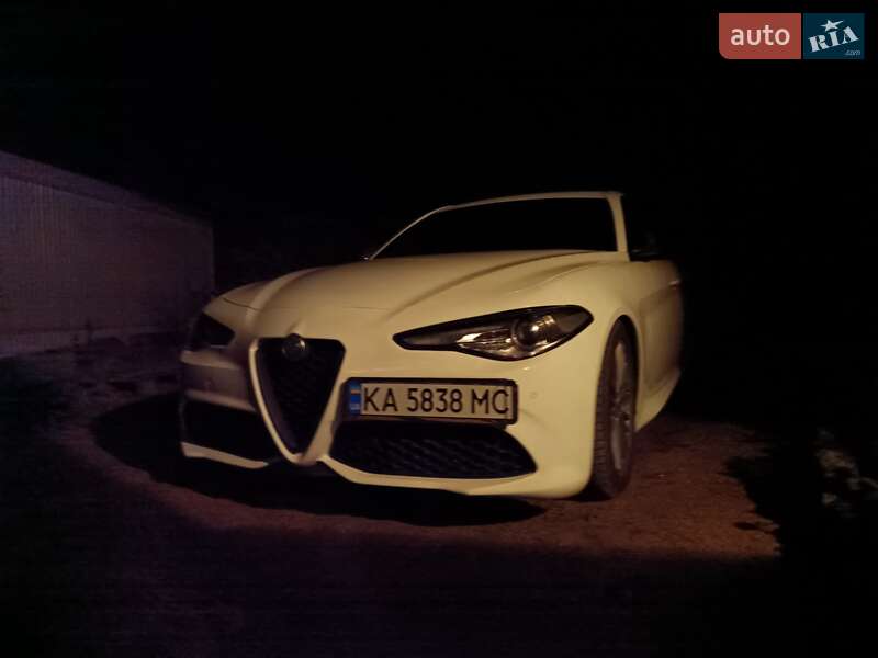 Седан Alfa Romeo Giulia 2019 в Киеве