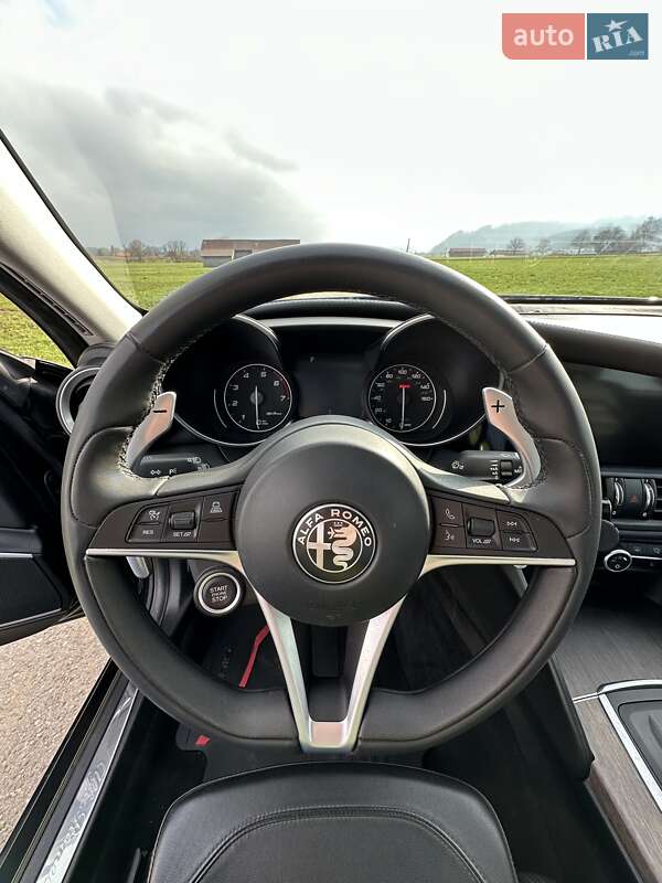 Седан Alfa Romeo Giulia 2017 в Києві