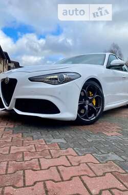 Седан Alfa Romeo Giulia 2017 в Киеве