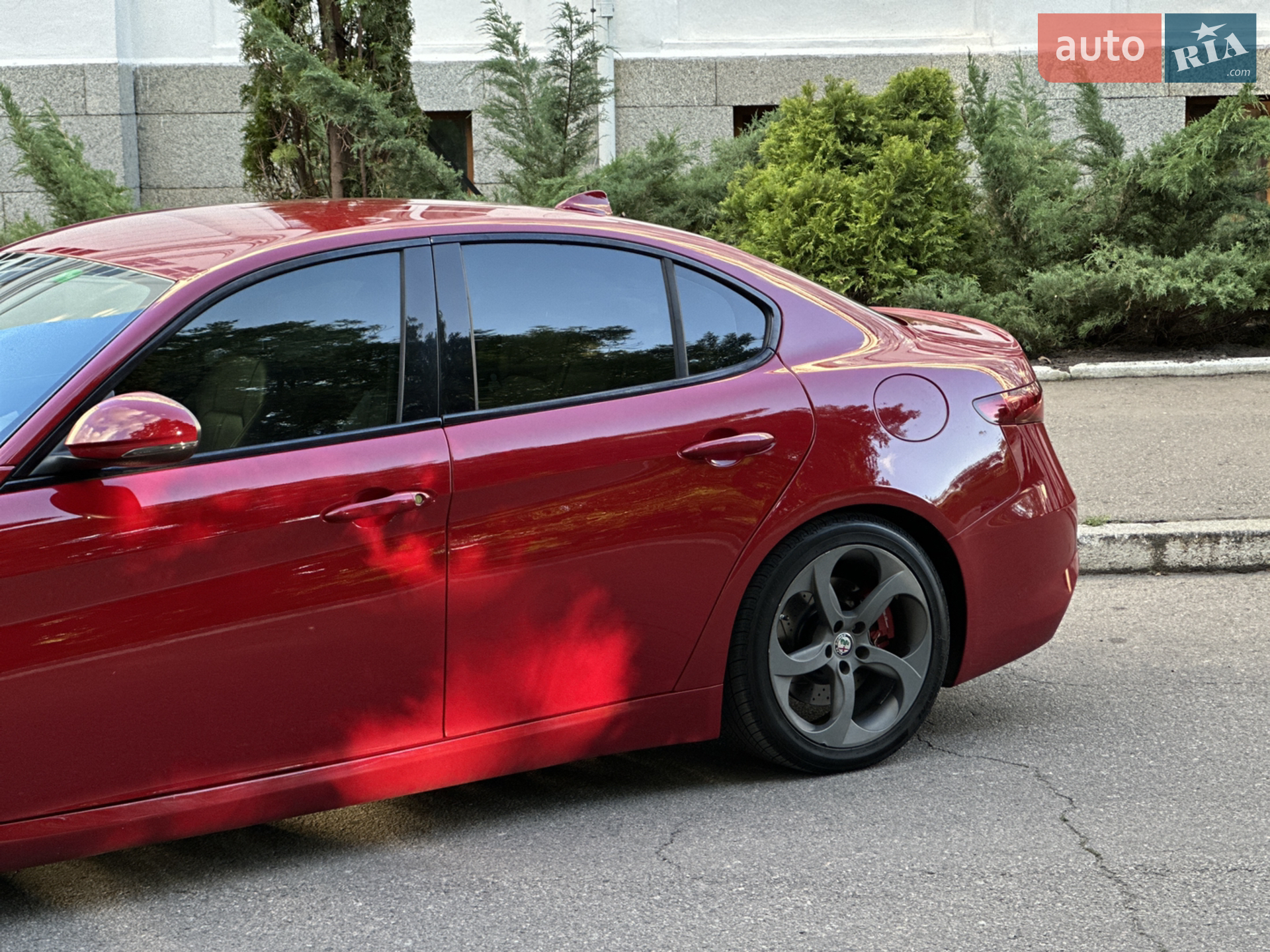 2017 Alfa Romeo Giulia - мініатюра 6