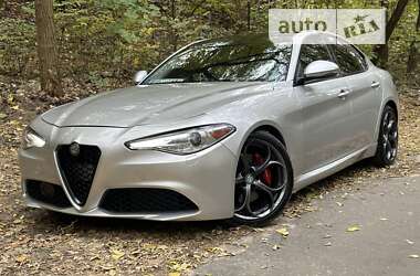 Седан Alfa Romeo Giulia 2017 в Киеве