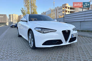 Седан Alfa Romeo Giulia 2017 в 