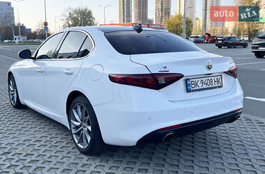 Седан Alfa Romeo Giulia 2017 в 
