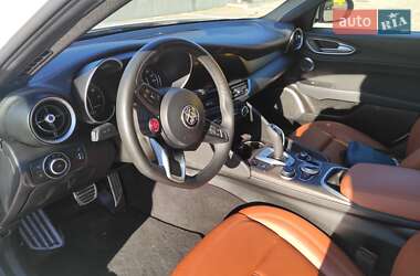Седан Alfa Romeo Giulia 2022 в 