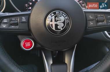 Седан Alfa Romeo Giulia 2022 в 