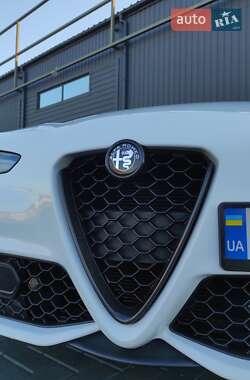 Седан Alfa Romeo Giulia 2022 в 