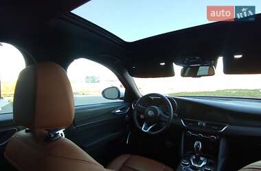Седан Alfa Romeo Giulia 2022 в 