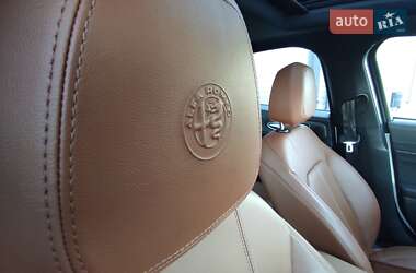 Седан Alfa Romeo Giulia 2022 в 