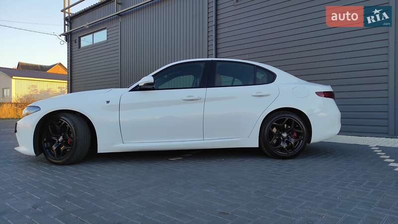 Седан Alfa Romeo Giulia 2022 в Кропивницком