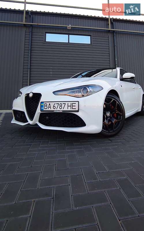 Седан Alfa Romeo Giulia 2022 в Кропивницком
