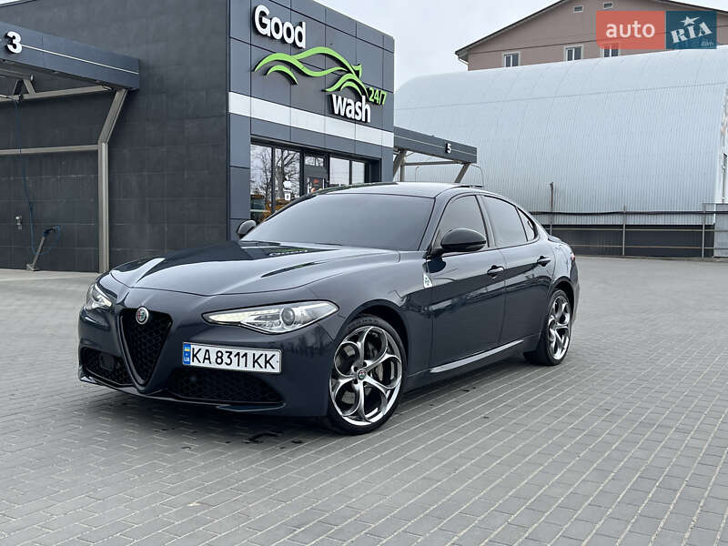 Седан Alfa Romeo Giulia 2018 в 