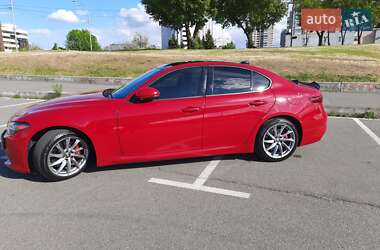 Седан Alfa Romeo Giulia 2021 в 