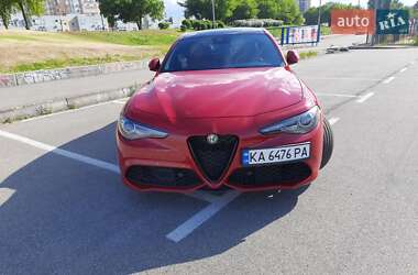 Седан Alfa Romeo Giulia 2021 в 