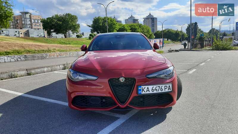 Седан Alfa Romeo Giulia 2021 в Києві