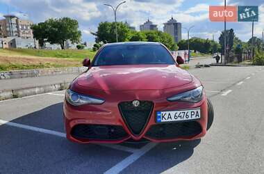 Седан Alfa Romeo Giulia 2021 в 