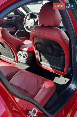 Седан Alfa Romeo Giulia 2021 в 