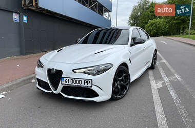 Седан Alfa Romeo Giulia 2017 в 